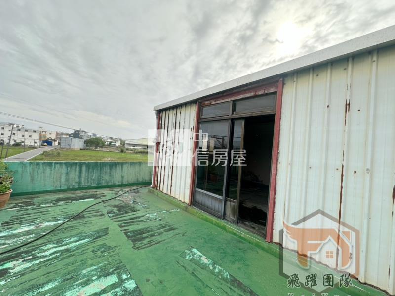 近龍岡圓環獨棟大地坪透天＂四面採光＂房屋室內格局與周邊環境