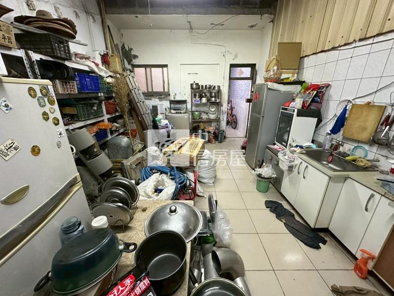 臨30米正南平路賺錢透店房屋室內格局與周邊環境