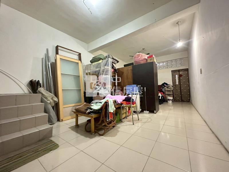 臨30米正南平路賺錢透店房屋室內格局與周邊環境