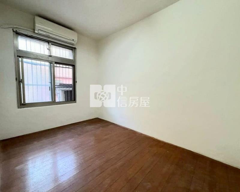 龍潭大坪數大面寬雙車位透天(中信卓越團隊)房屋室內格局與周邊環境