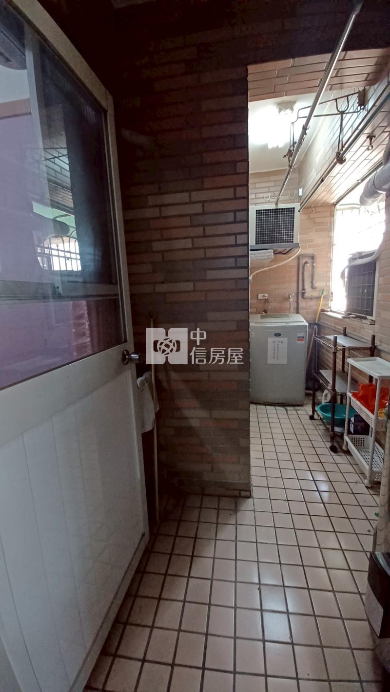 文藻商圈收租/高樓層景觀宅四房房屋室內格局與周邊環境