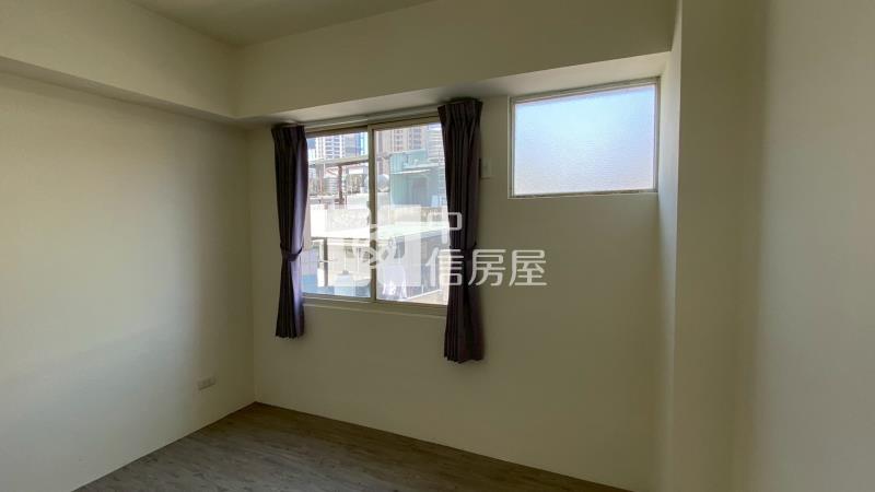 一德洋樓低總價兩房車位房屋室內格局與周邊環境