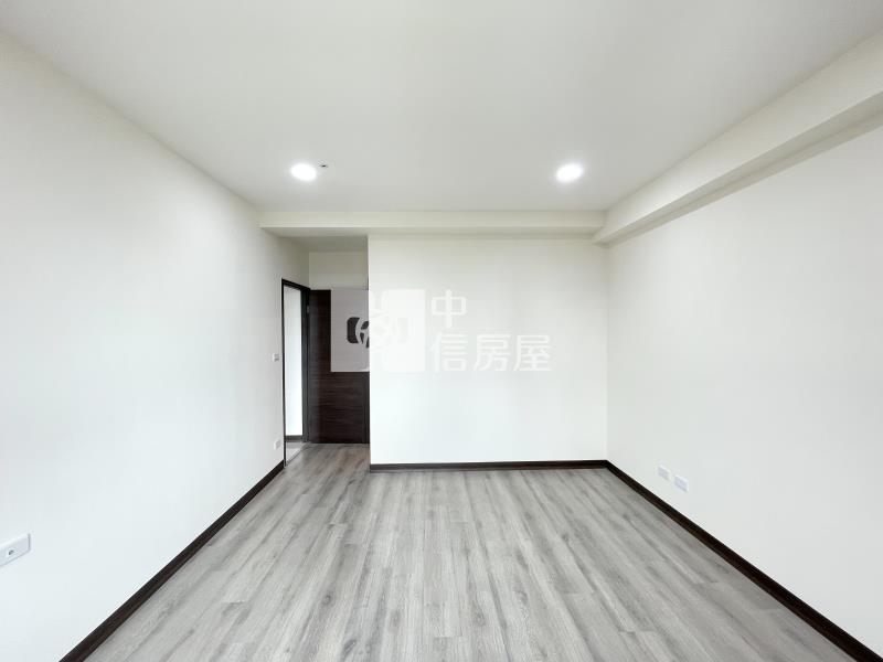 佳泰大崇德三房平車B房屋室內格局與周邊環境