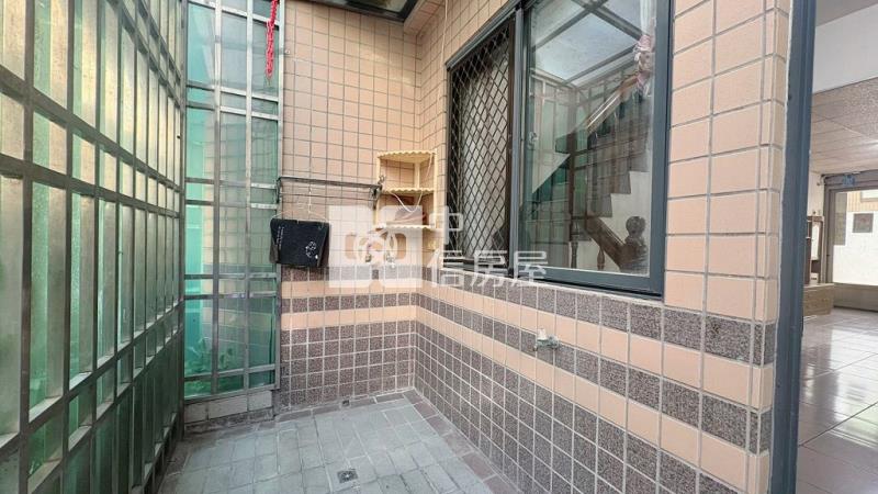 華勛國小【龍城】店住(中信卓越團隊)房屋室內格局與周邊環境