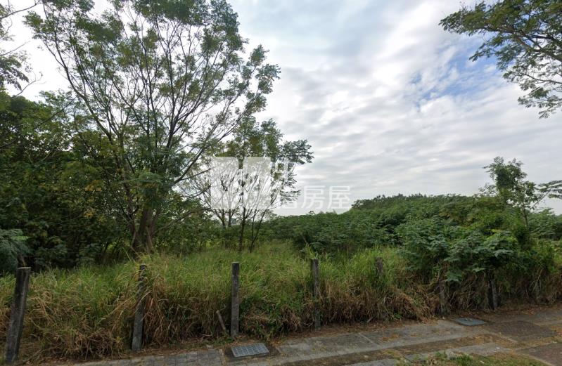 台南歸仁高鐵旁方正建地房屋室內格局與周邊環境