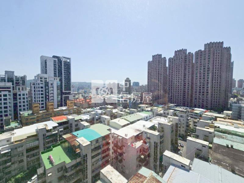 【奔馳】葛里法_大坪數豪邸房屋室內格局與周邊環境