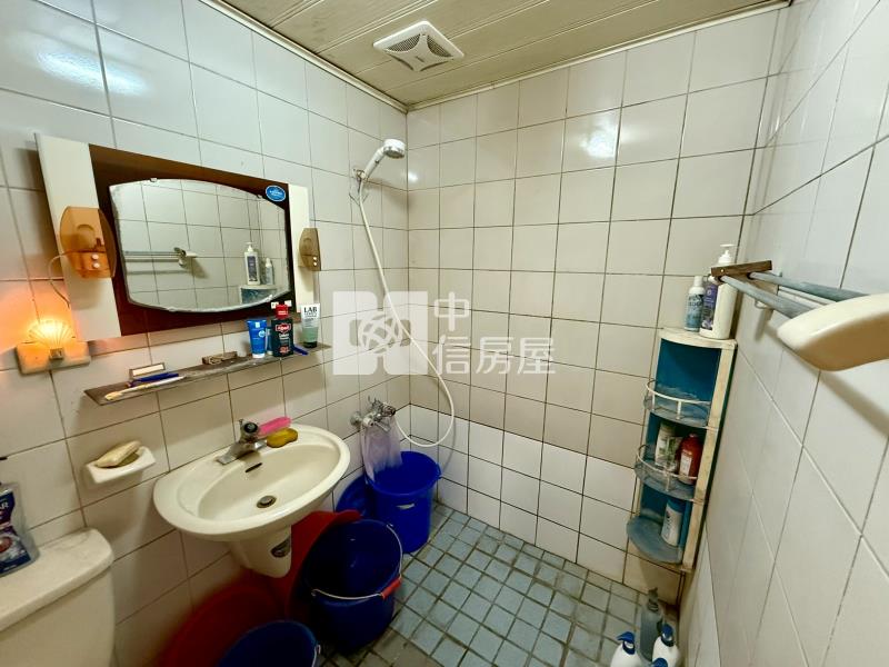 羅馬六期三房樓中樓房屋室內格局與周邊環境