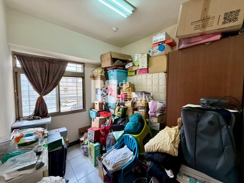 羅馬六期三房樓中樓房屋室內格局與周邊環境