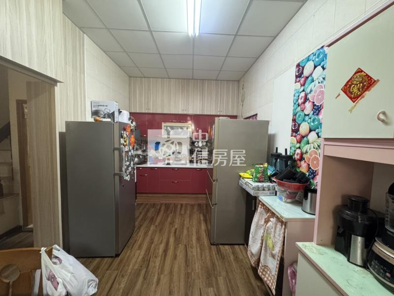 岡山蛋黃區大地坪美車墅房屋室內格局與周邊環境