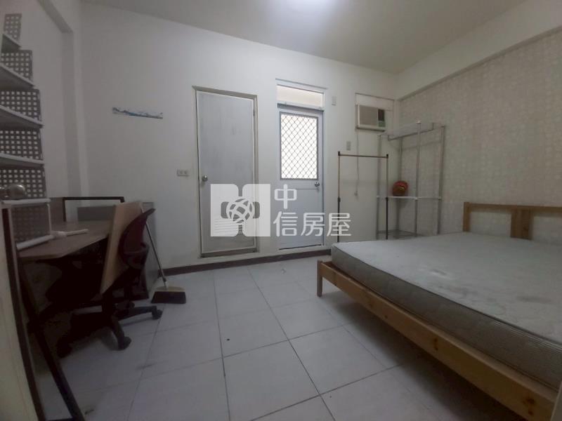 中華家樂福多功能透天房屋室內格局與周邊環境