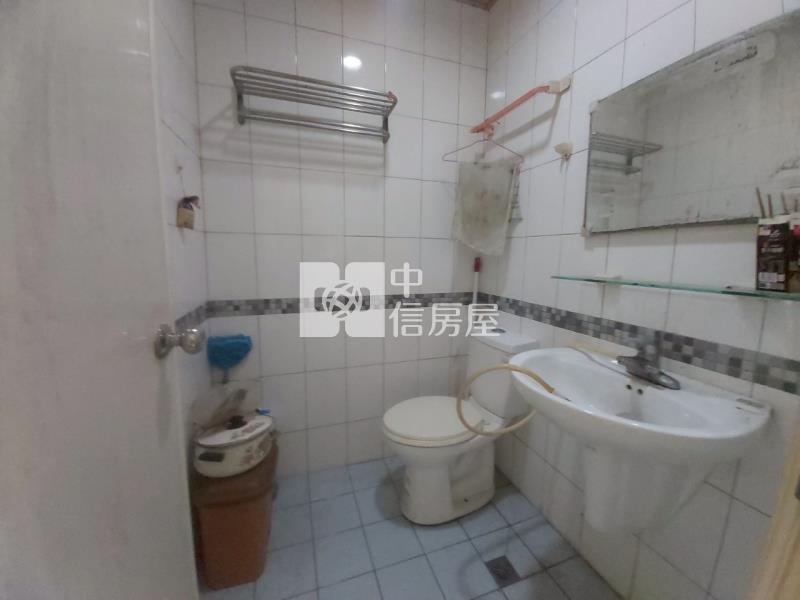 中華家樂福多功能透天房屋室內格局與周邊環境