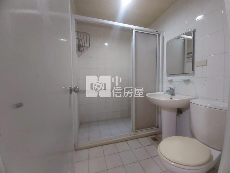 中華家樂福多功能透天房屋室內格局與周邊環境