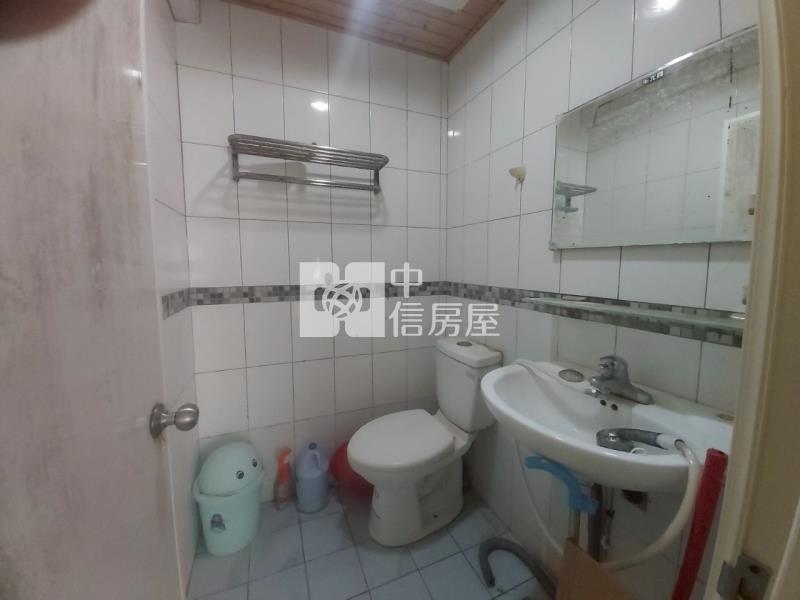 中華家樂福多功能透天房屋室內格局與周邊環境