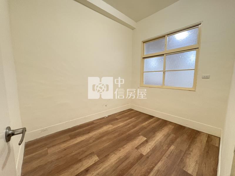 福潭路大面寬孝親透天房屋室內格局與周邊環境
