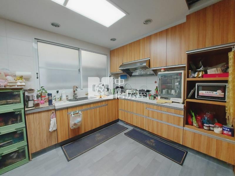 永康復國整新典雅傳統車庫透天房屋室內格局與周邊環境