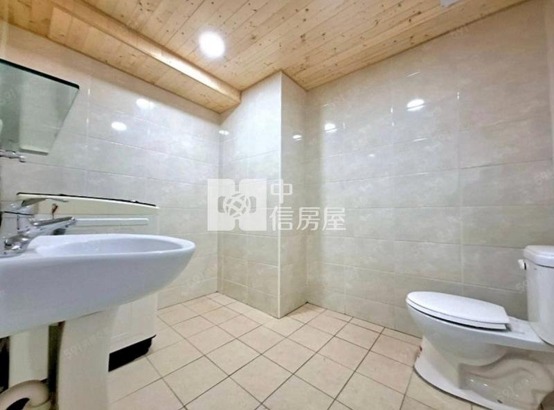 居仁國中電梯兩房房屋室內格局與周邊環境