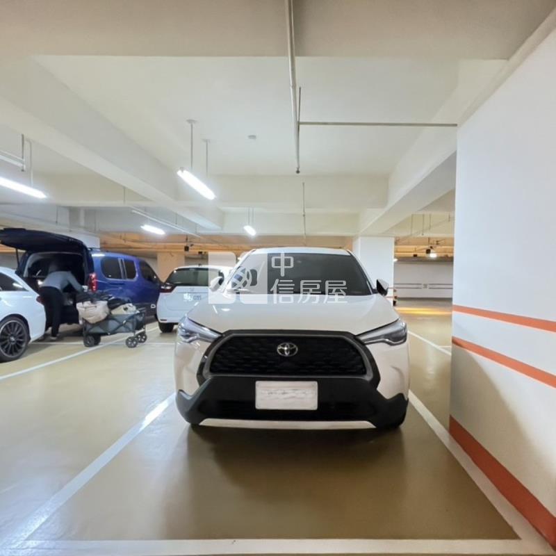 金捷市8F 2房車位房屋室內格局與周邊環境
