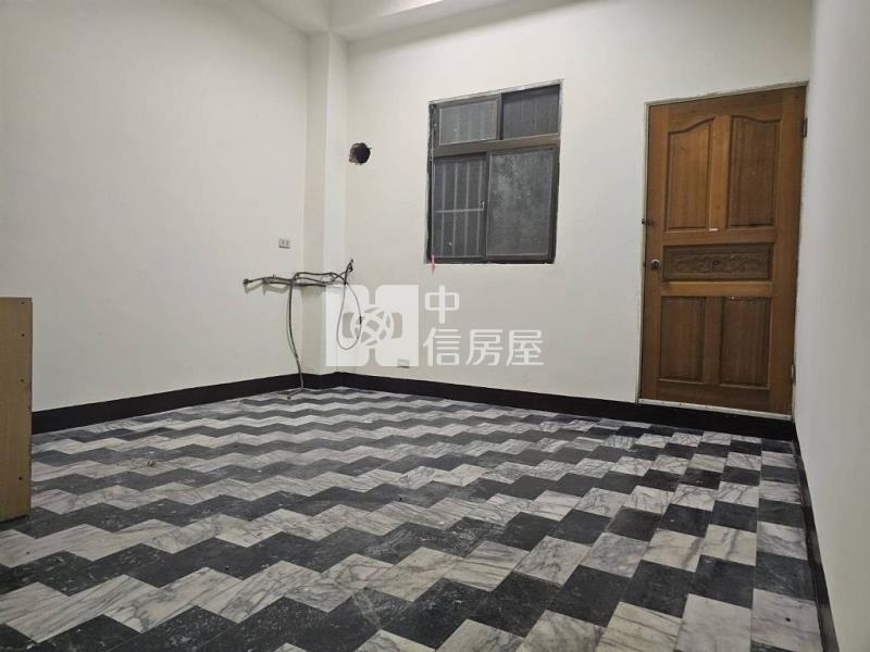 (A)幸福黃昏市場一樓店住(中信卓越團隊)房屋室內格局與周邊環境