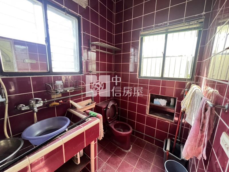 大溪近石門水庫高投報收租透天房屋室內格局與周邊環境