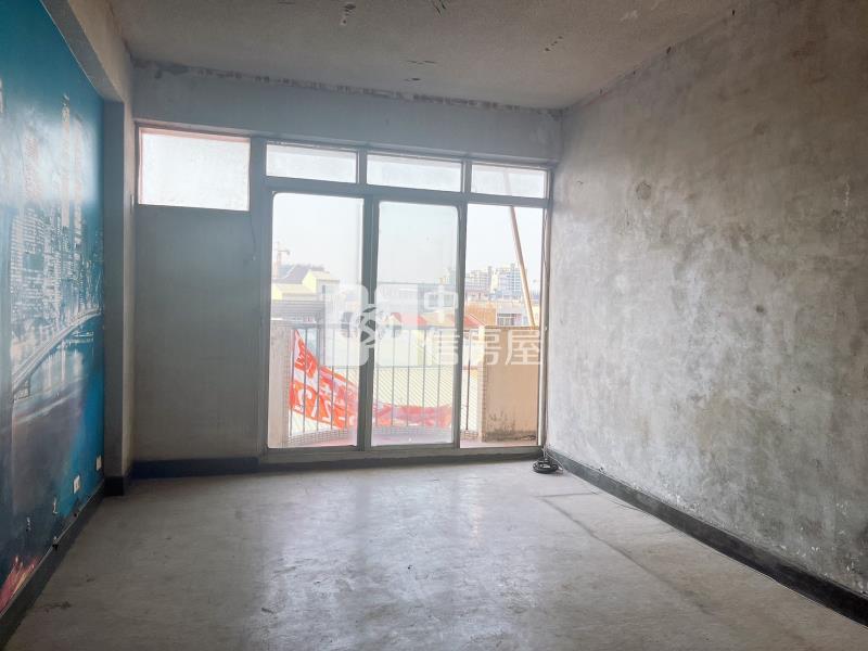 後甲國中明亮三房寓房屋室內格局與周邊環境