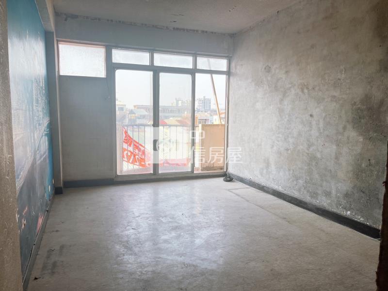 後甲國中明亮三房寓房屋室內格局與周邊環境