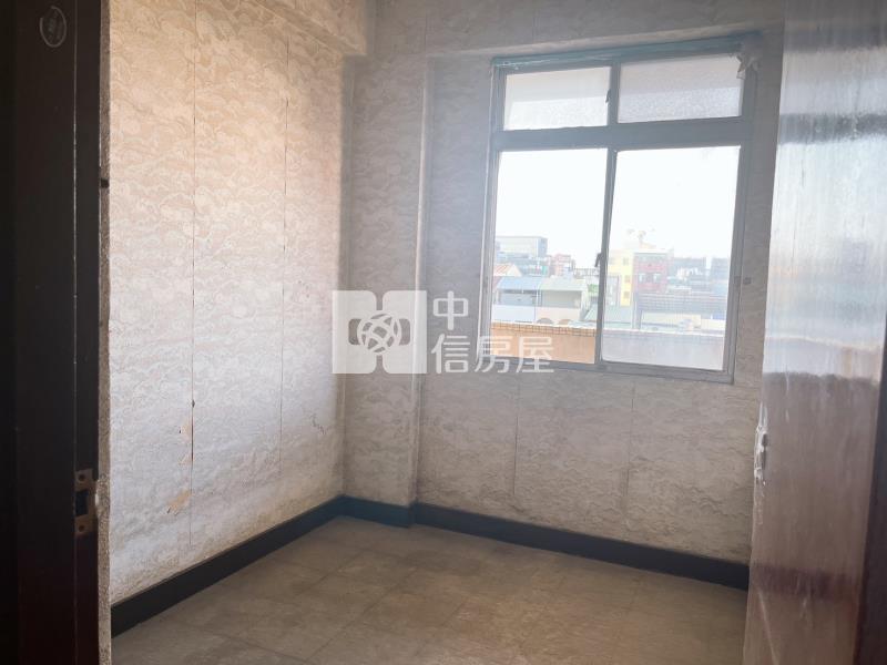 後甲國中明亮三房寓房屋室內格局與周邊環境