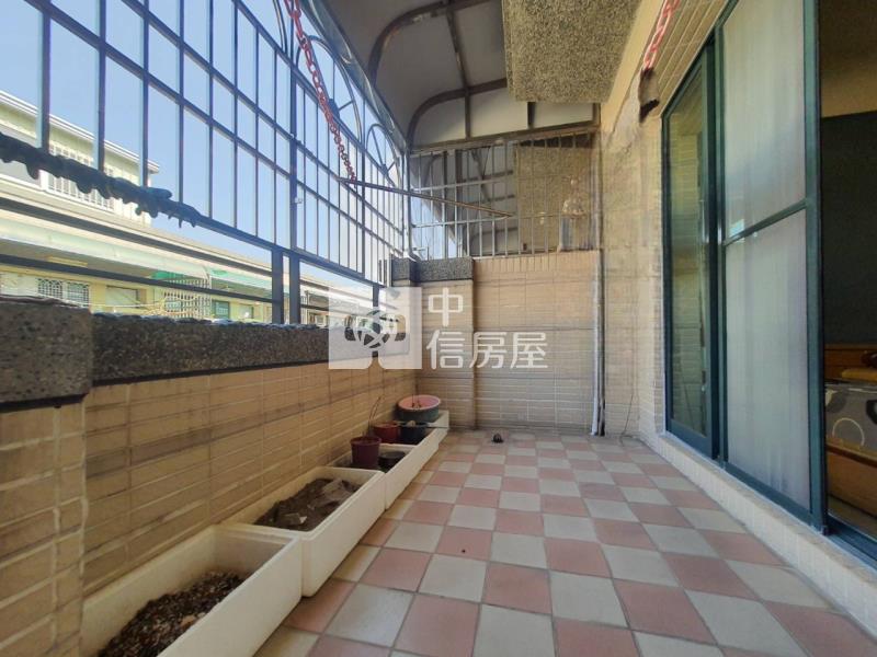 崇蘭輕齡孝親美墅房屋室內格局與周邊環境