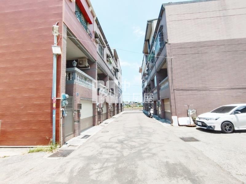 苗栗文發邊間美透房屋室內格局與周邊環境