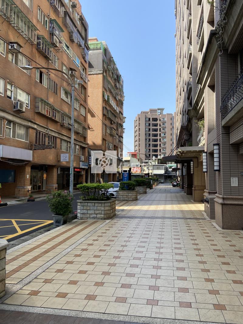 近幸福市場金店面房屋室內格局與周邊環境