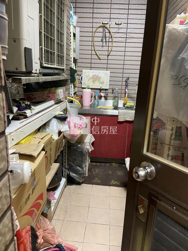 近幸福市場金店面房屋室內格局與周邊環境