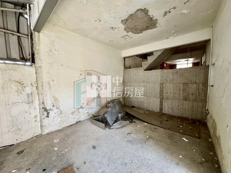 【豐禾】內壢交流道超大地坪透天(需整理)房屋室內格局與周邊環境