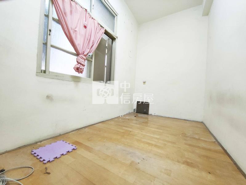 潭子低總價透天房屋室內格局與周邊環境