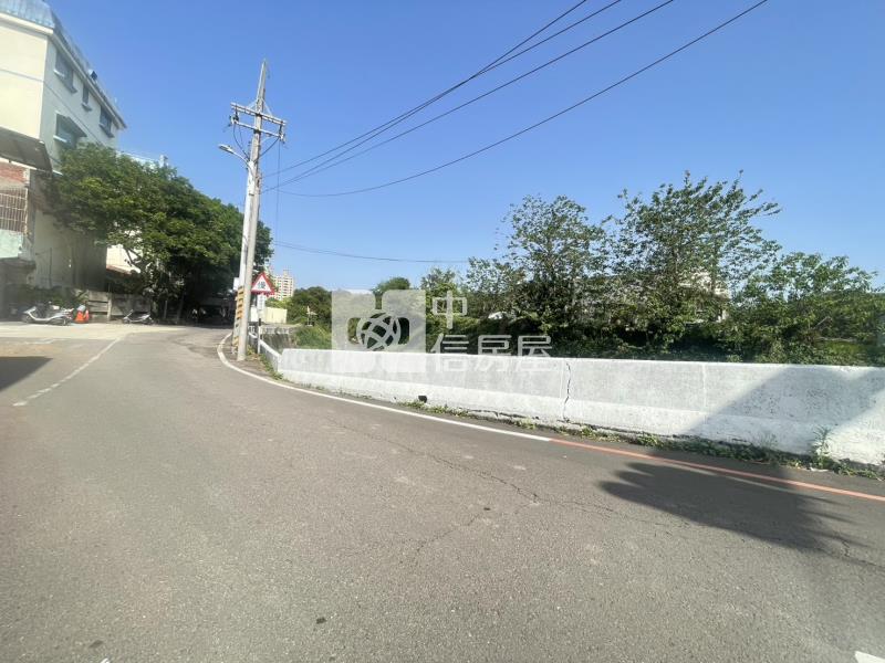 【安家】專任-龍潭潛龍國小建地房屋室內格局與周邊環境
