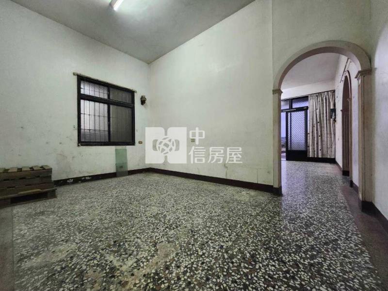 5U42銅鑼農舍+千坪農地房屋室內格局與周邊環境