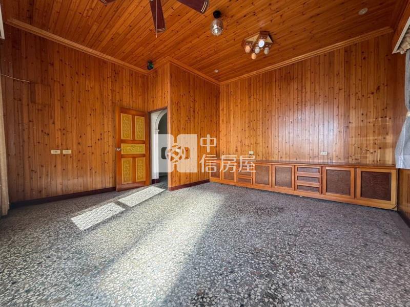 5U42銅鑼農舍+千坪農地房屋室內格局與周邊環境