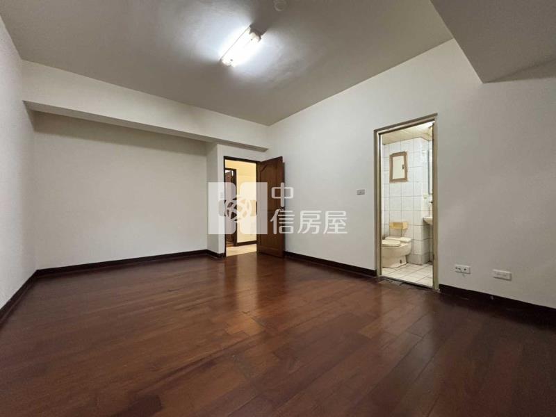 內壢國宅一樓三房車房屋室內格局與周邊環境