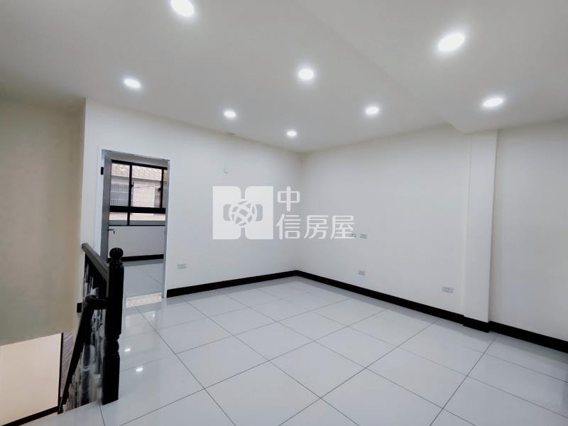 內壢成功路翻新透天房屋室內格局與周邊環境