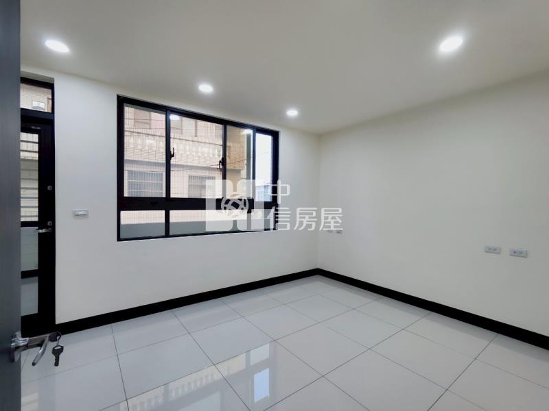 內壢成功路翻新透天房屋室內格局與周邊環境