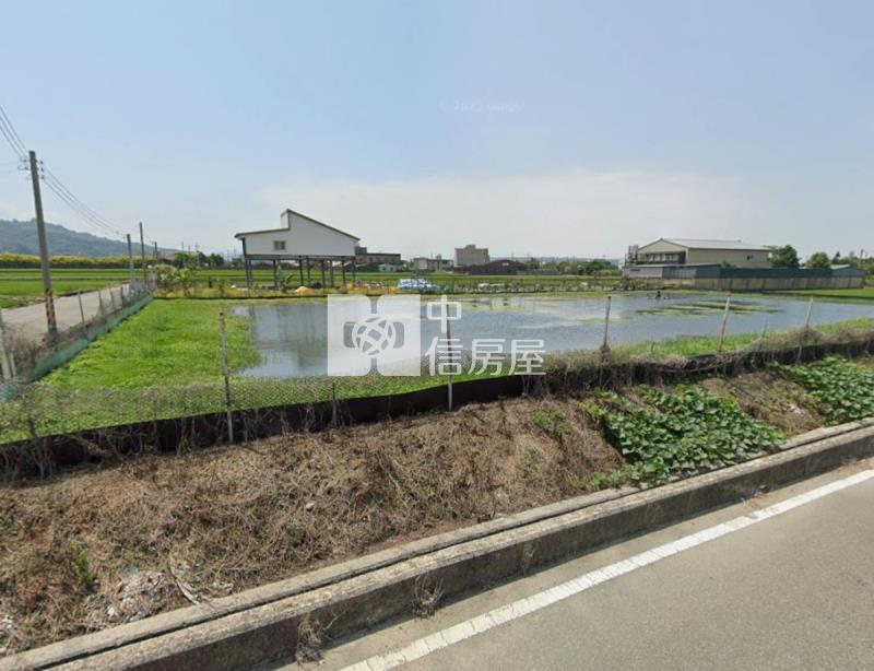 交流道旁方正水電臨路角地房屋室內格局與周邊環境