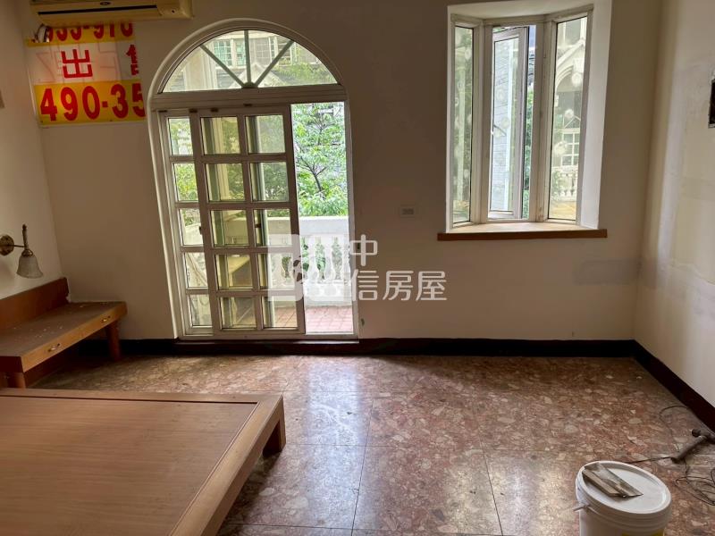 近幼獅交流道美別墅房屋室內格局與周邊環境