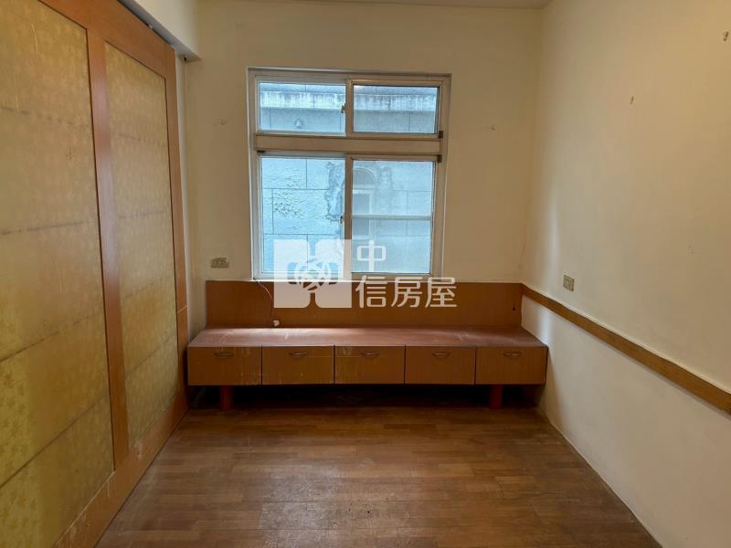 近幼獅交流道美別墅房屋室內格局與周邊環境