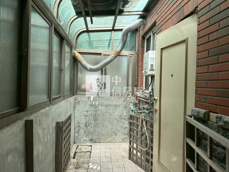 近幼獅交流道美別墅房屋室內格局與周邊環境