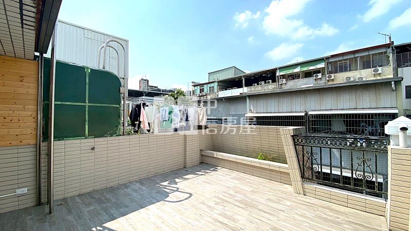 中國醫住三活巷亮透天房屋室內格局與周邊環境