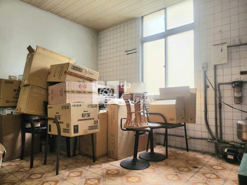 躺平收租「鈔票收割機」房屋室內格局與周邊環境