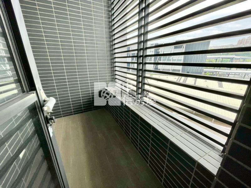 楊梅交流道旁廠辦房屋室內格局與周邊環境