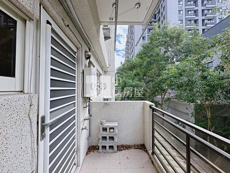 北屯輕屋齡三房平車房屋室內格局與周邊環境