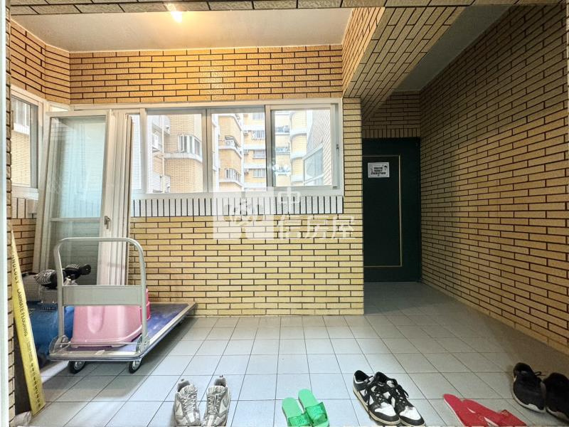 福星公園大三房+雙平車房屋室內格局與周邊環境