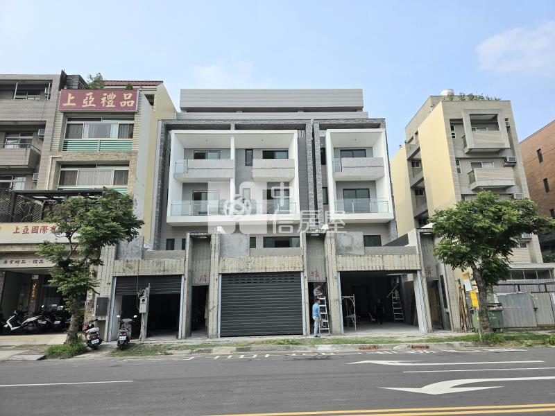 三甲公園全新臨路電梯豪墅房屋室內格局與周邊環境