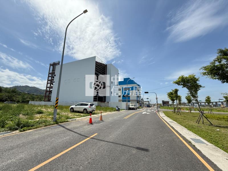 潭子交流道大面寬工業用地房屋室內格局與周邊環境