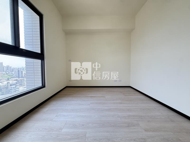鼎藏富御二期三套房雙車位房屋室內格局與周邊環境